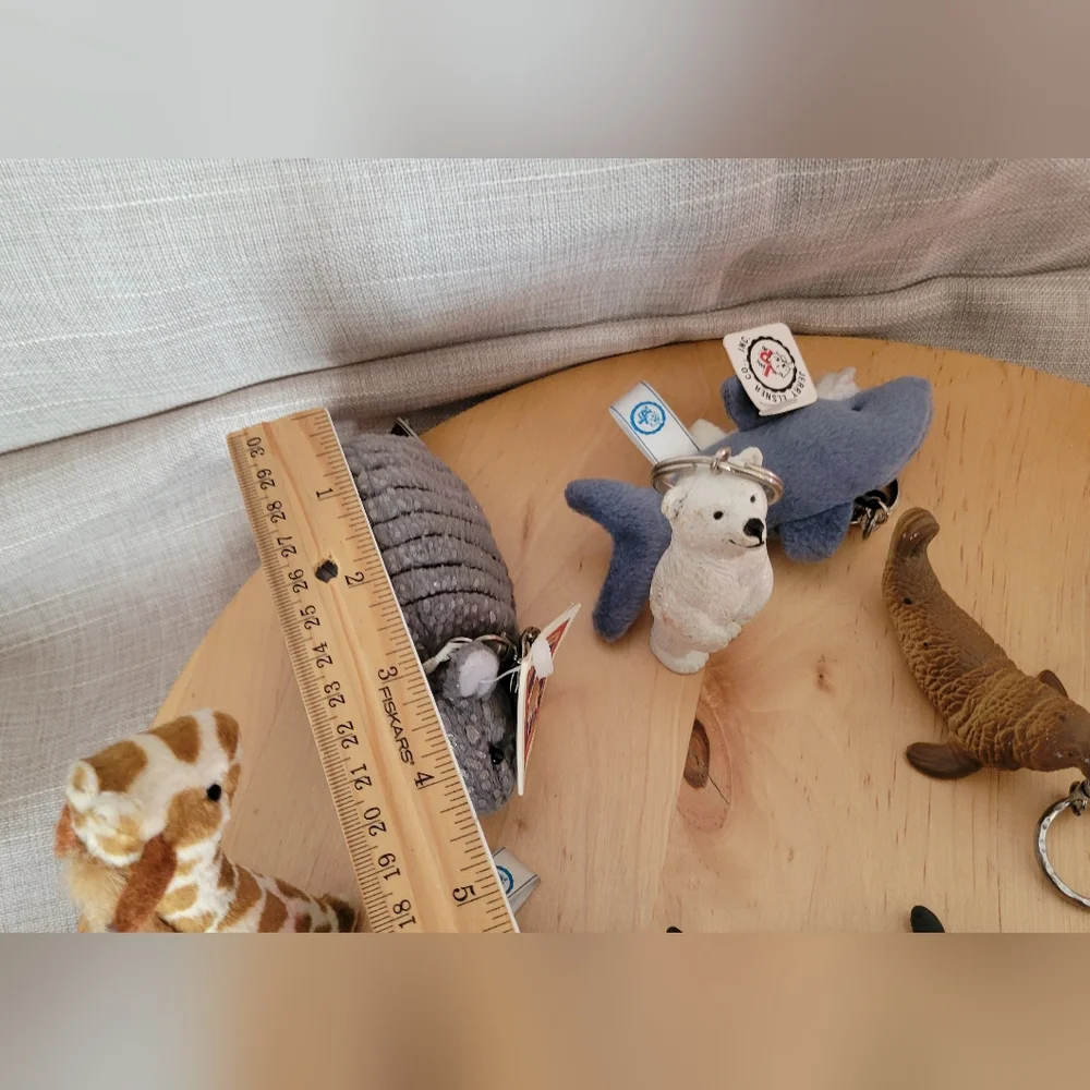 Vintage 1990's Lot of 12 Animal and Marine Life Key & Card Holders / Key Rings - Picture 5 of 16